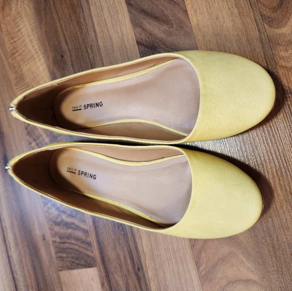 Call It Spring Size 8.5 flats - Picture 2 of 7